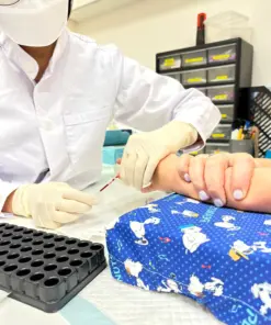 ApexHealth IgE - 手指抽血 Finger prick blood sampling